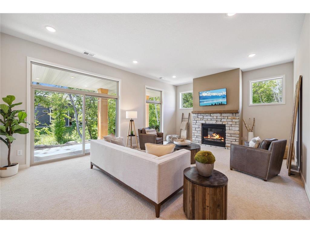 1951 Woods Point Waconia MN 55387 6801758 image16