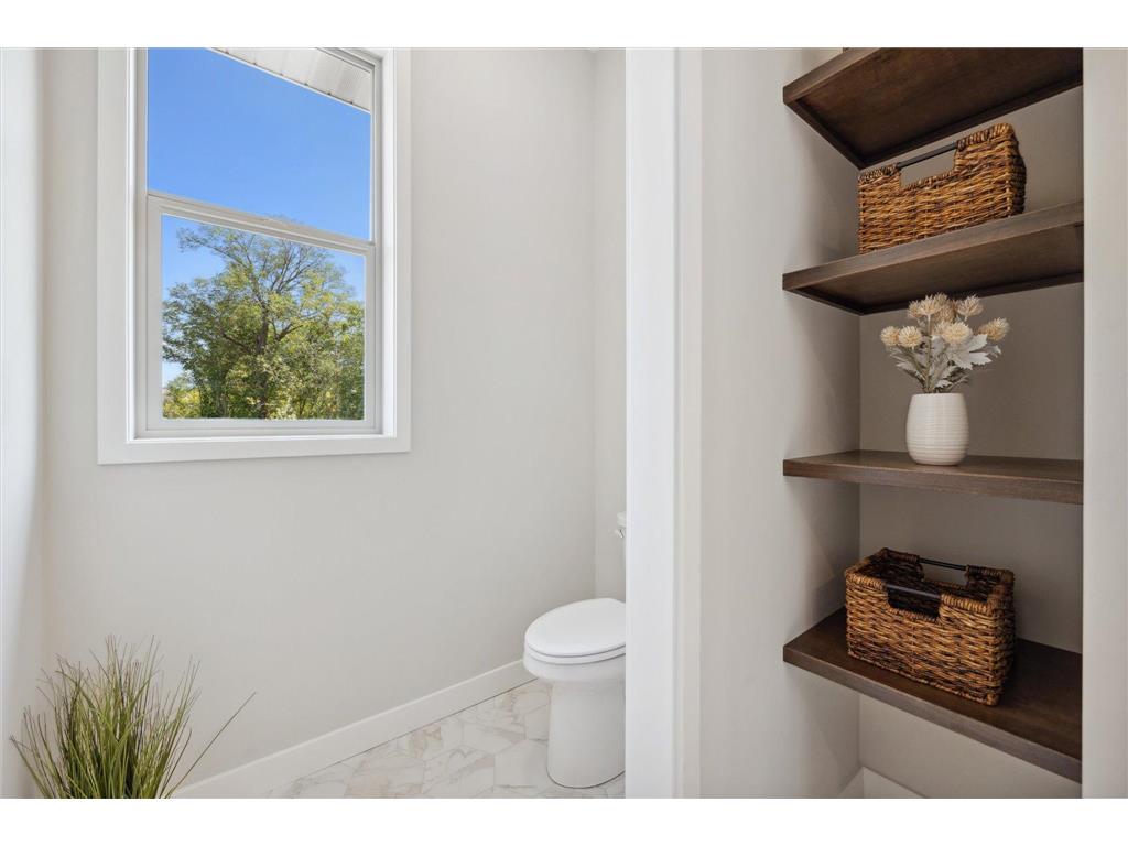 1951 Woods Point Waconia MN 55387 6801758 image39