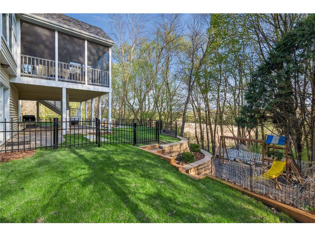 19515 Waterford Place Shorewood MN 55331 6774245 image37