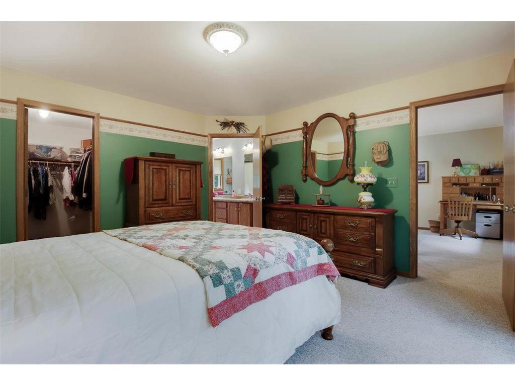 1952 16 1/2 Avenue Stanley Twp WI 54822 6788479 image23