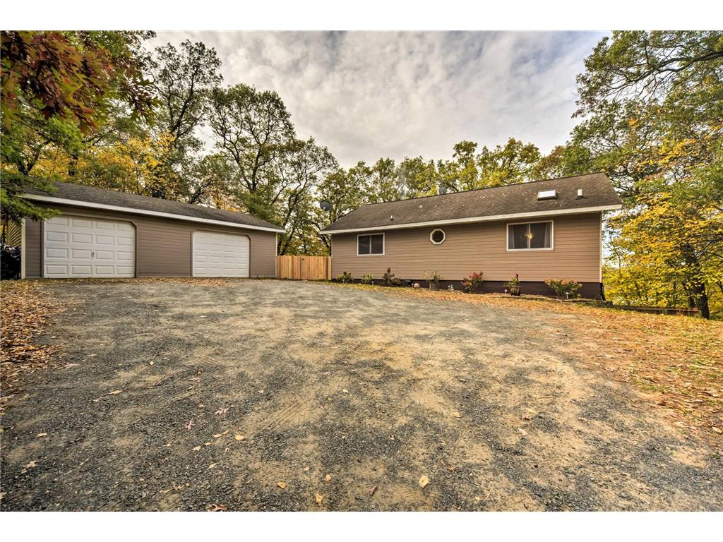 1952 75th Avenue Dresser WI 54009 - Round Lake 6743162 image1