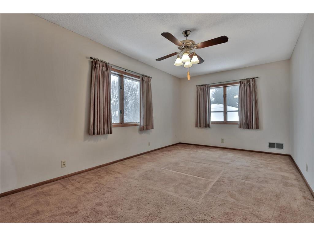 1952 Mckinley Street NE Minneapolis MN 55418 6825225 image28