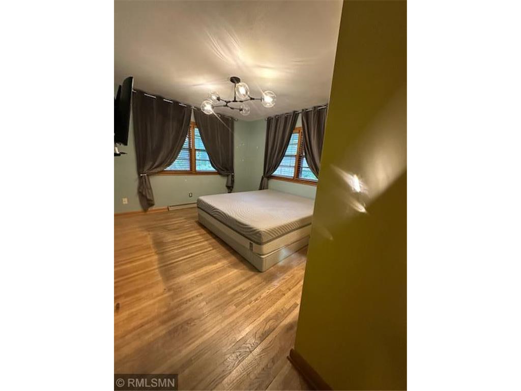 1952 Oak Knoll Drive White Bear Lake MN 55110 - Oak Knoll Pond 6805745 image12