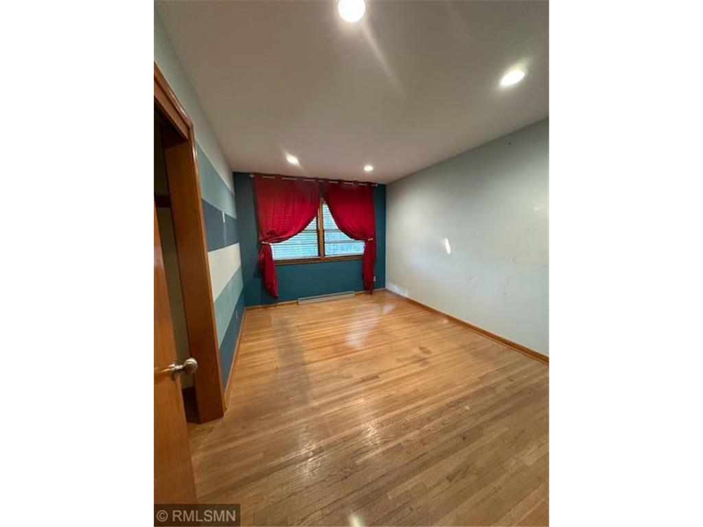 1952 Oak Knoll Drive White Bear Lake MN 55110 - Oak Knoll Pond 6805745 image15