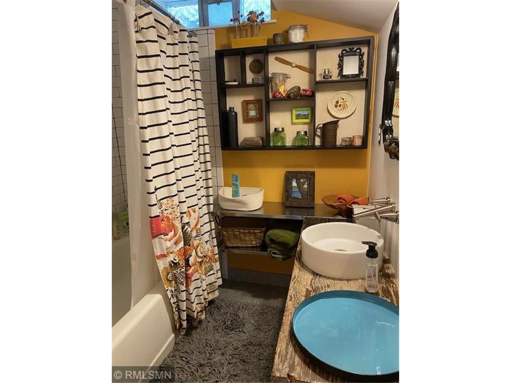 1952 Oak Knoll Drive White Bear Lake MN 55110 - Oak Knoll Pond 6805745 image8