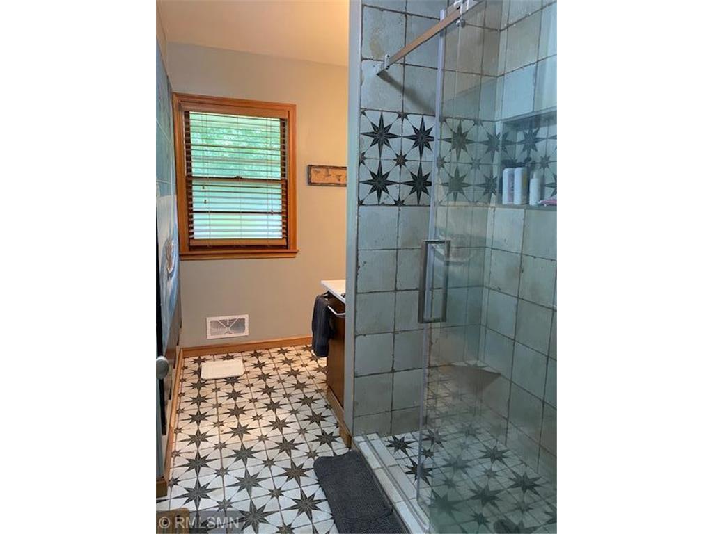 1952 Oak Knoll Drive White Bear Lake MN 55110 - Oak Knoll Pond 6805745 image9