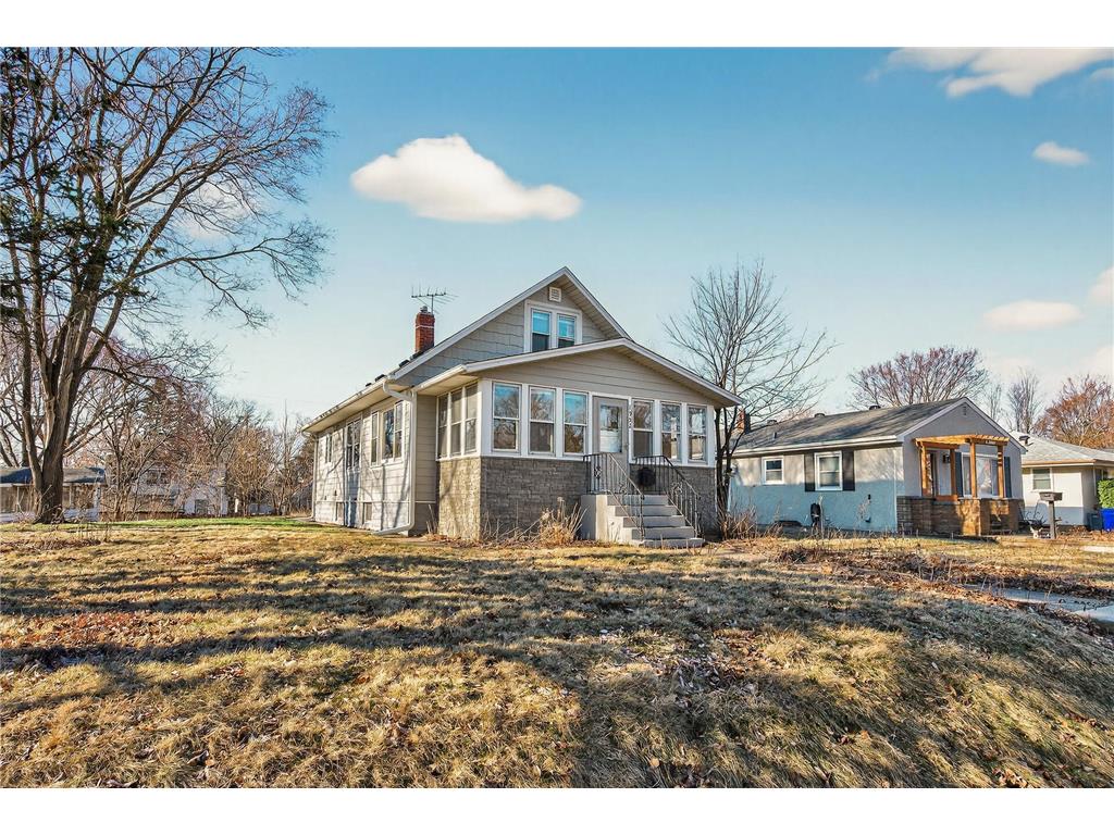 1952 Orange Avenue E Saint Paul MN 55119 7040591 image1