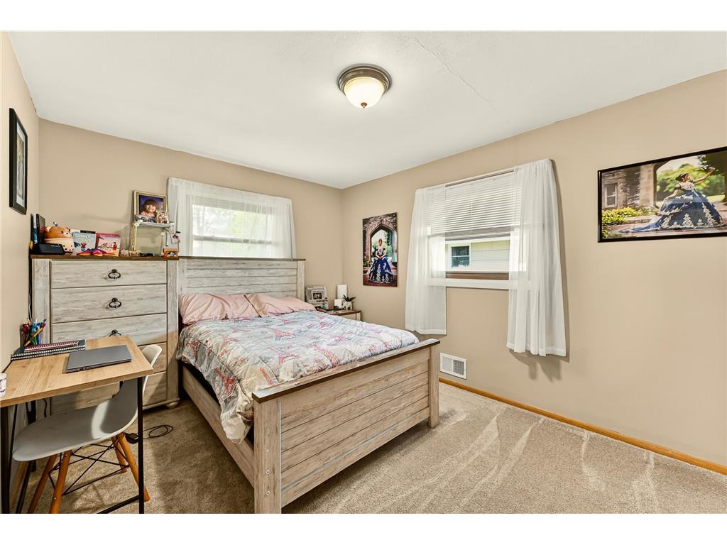 1954 15th Avenue NW Rochester MN 55901 7074936 image18