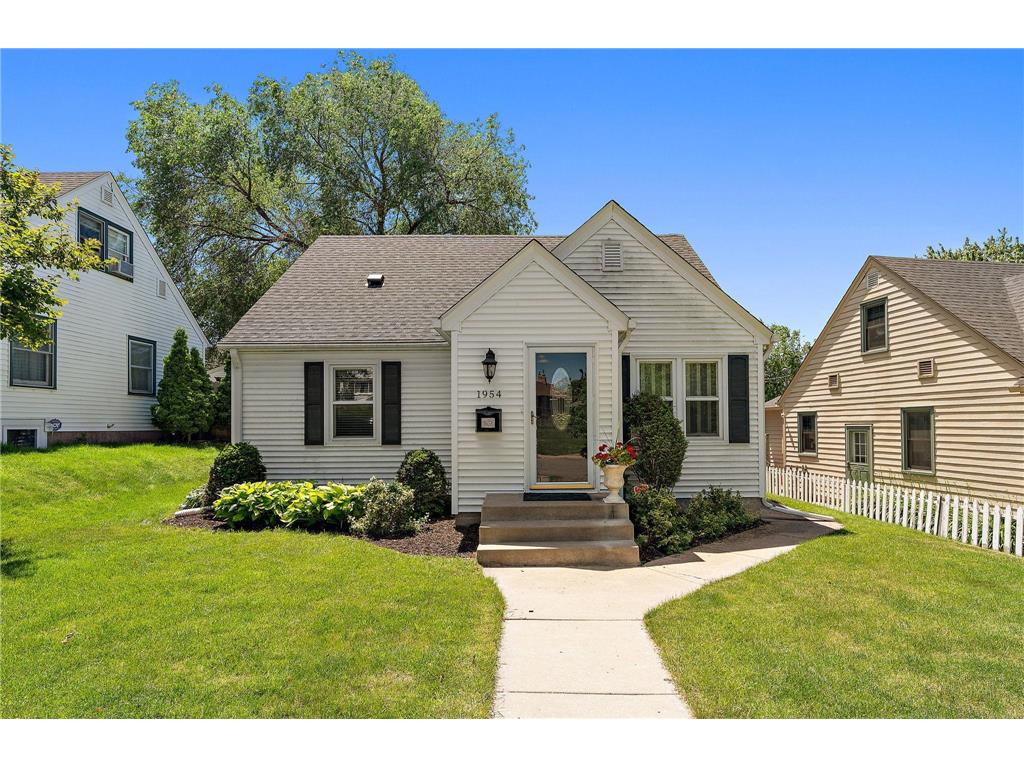 1954 Saunders Avenue Saint Paul MN 55116 7093215 image1
