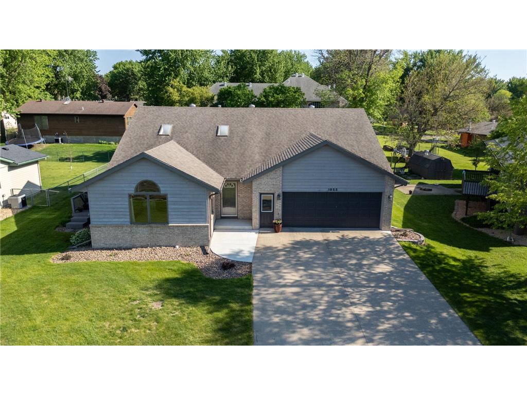1955 Dorathea Boulevard Worthington MN 56187 7078224 image10