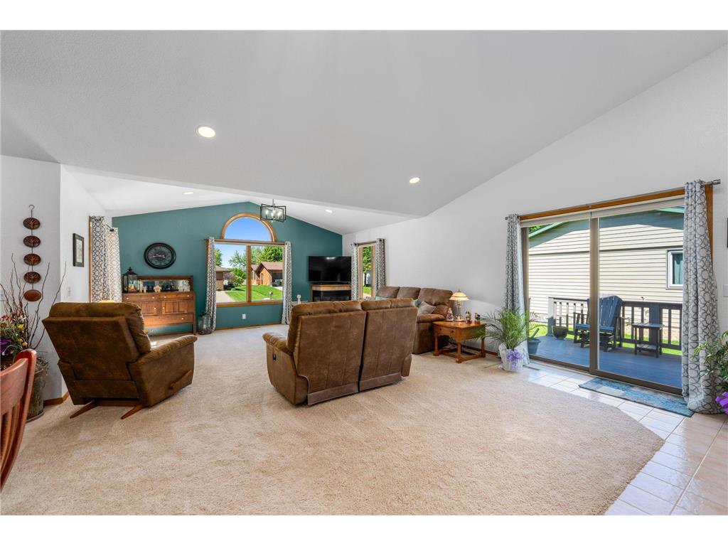 1955 Dorathea Boulevard Worthington MN 56187 7078224 image12