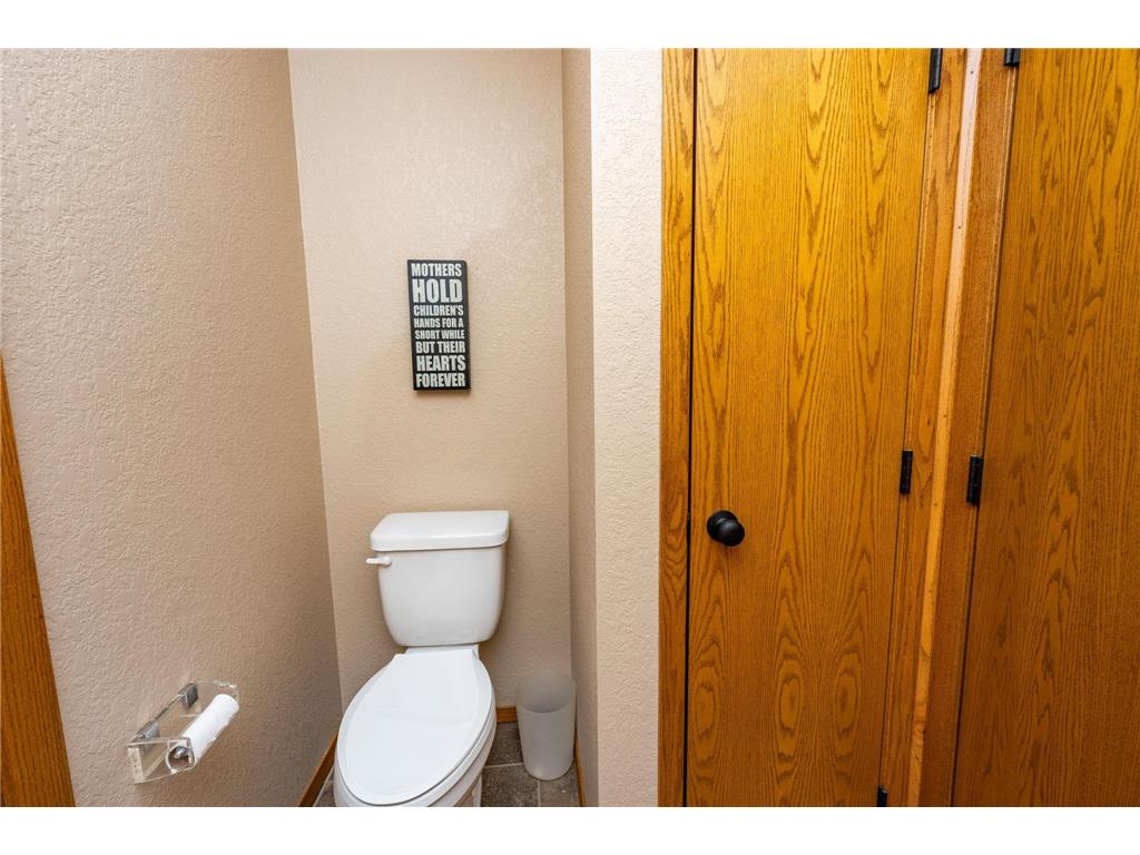 1955 Dorathea Boulevard Worthington MN 56187 7078224 image39