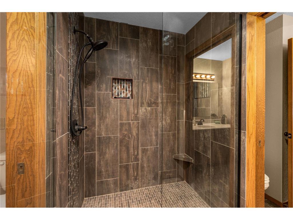 1955 Dorathea Boulevard Worthington MN 56187 7078224 image42