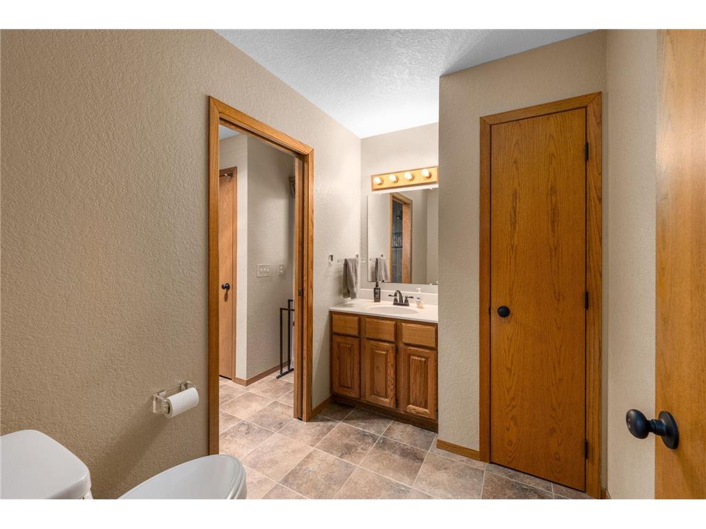 1955 Dorathea Boulevard Worthington MN 56187 7078224 image45