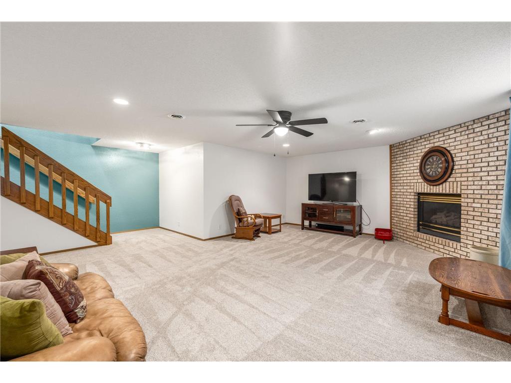 1955 Dorathea Boulevard Worthington MN 56187 7078224 image56