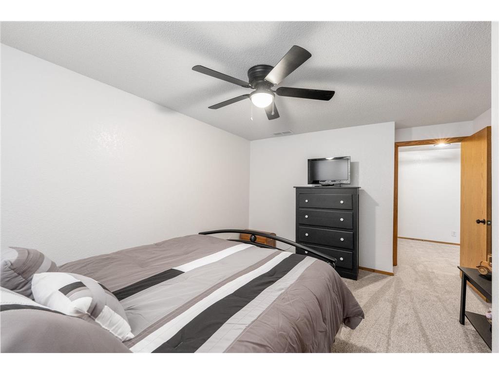 1955 Dorathea Boulevard Worthington MN 56187 7078224 image65