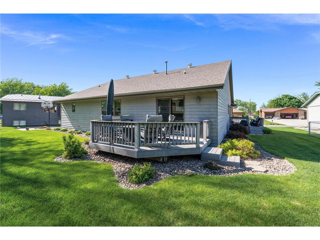 1955 Dorathea Boulevard Worthington MN 56187 7078224 image77