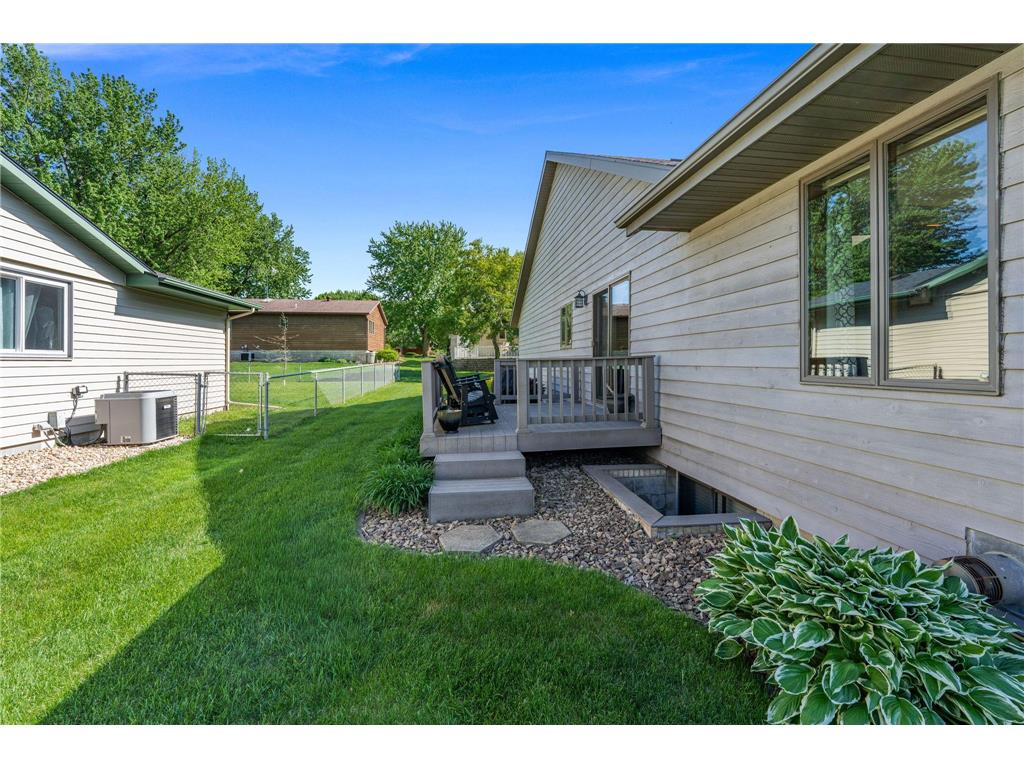 1955 Dorathea Boulevard Worthington MN 56187 7078224 image87