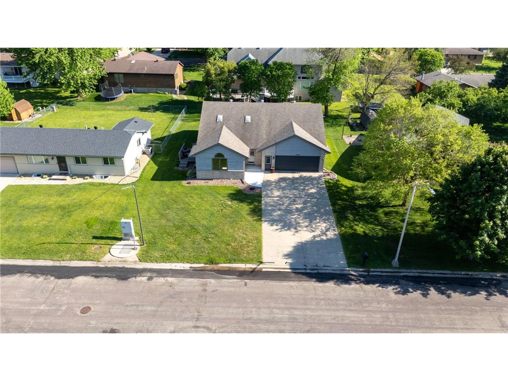 1955 Dorathea Boulevard Worthington MN 56187 7078224 image9