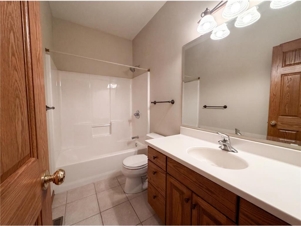1955 Lemond Place Owatonna MN 55060 7090148 image20