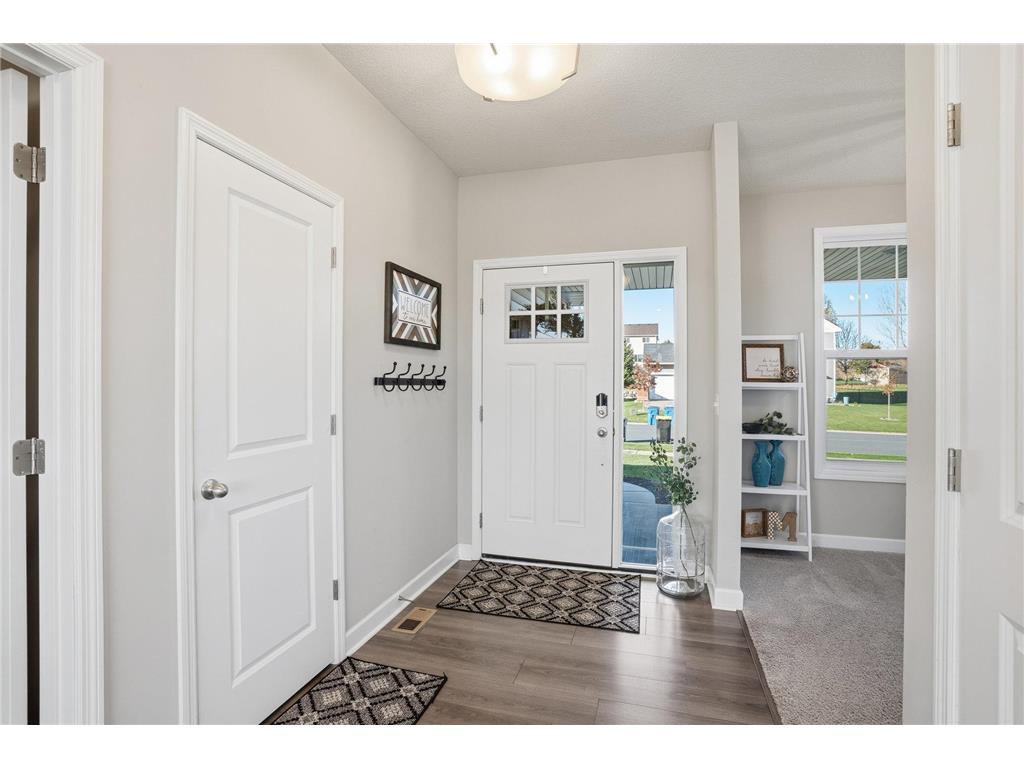 1955 Red Oak Path Shakopee MN 55379 6817796 image14