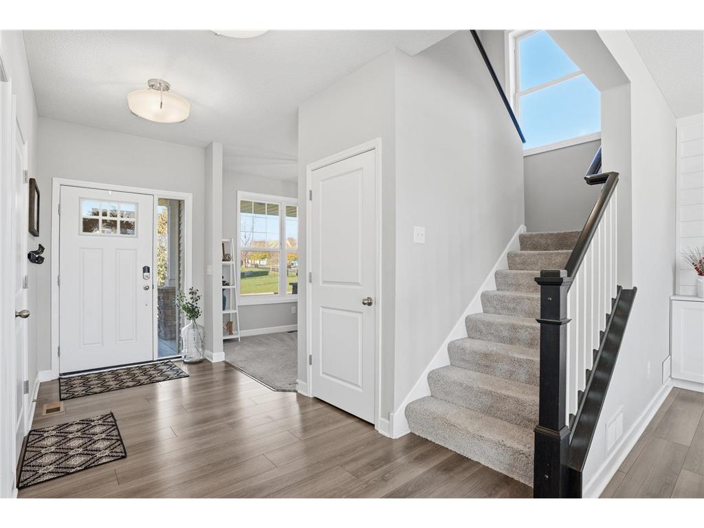 1955 Red Oak Path Shakopee MN 55379 6817796 image15