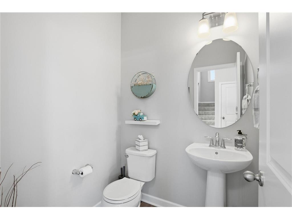 1955 Red Oak Path Shakopee MN 55379 6817796 image19