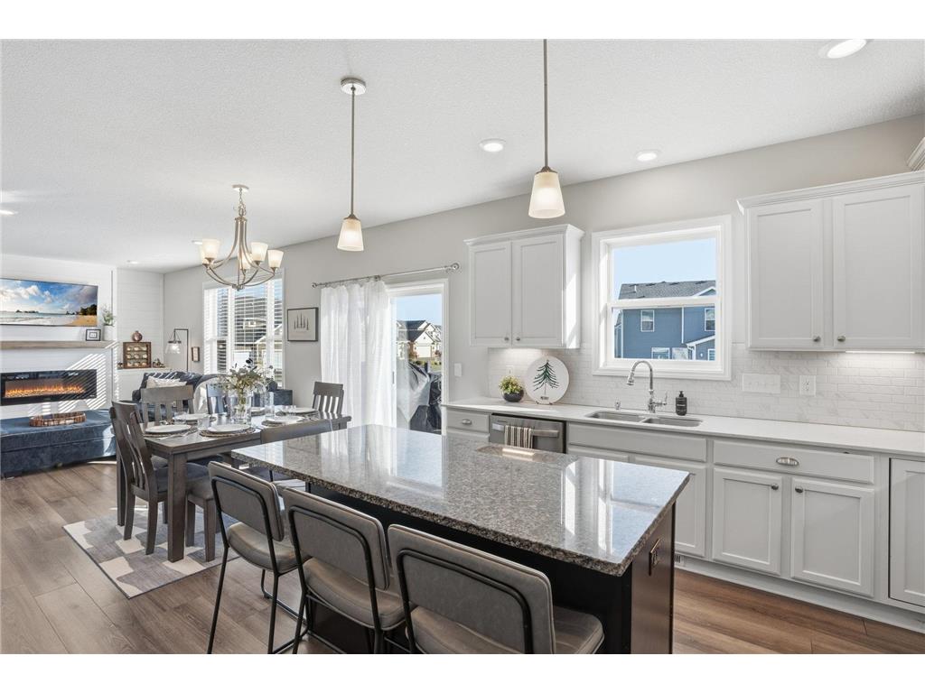 1955 Red Oak Path Shakopee MN 55379 6817796 image28