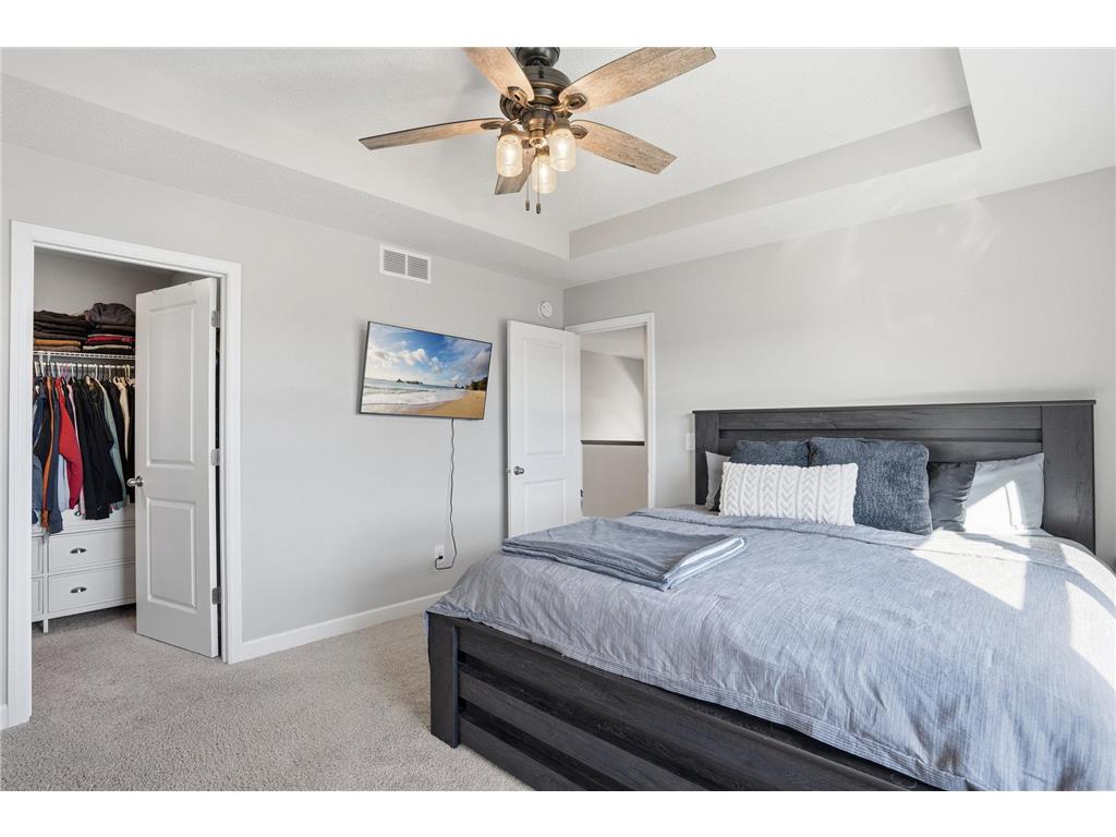 1955 Red Oak Path Shakopee MN 55379 6817796 image34