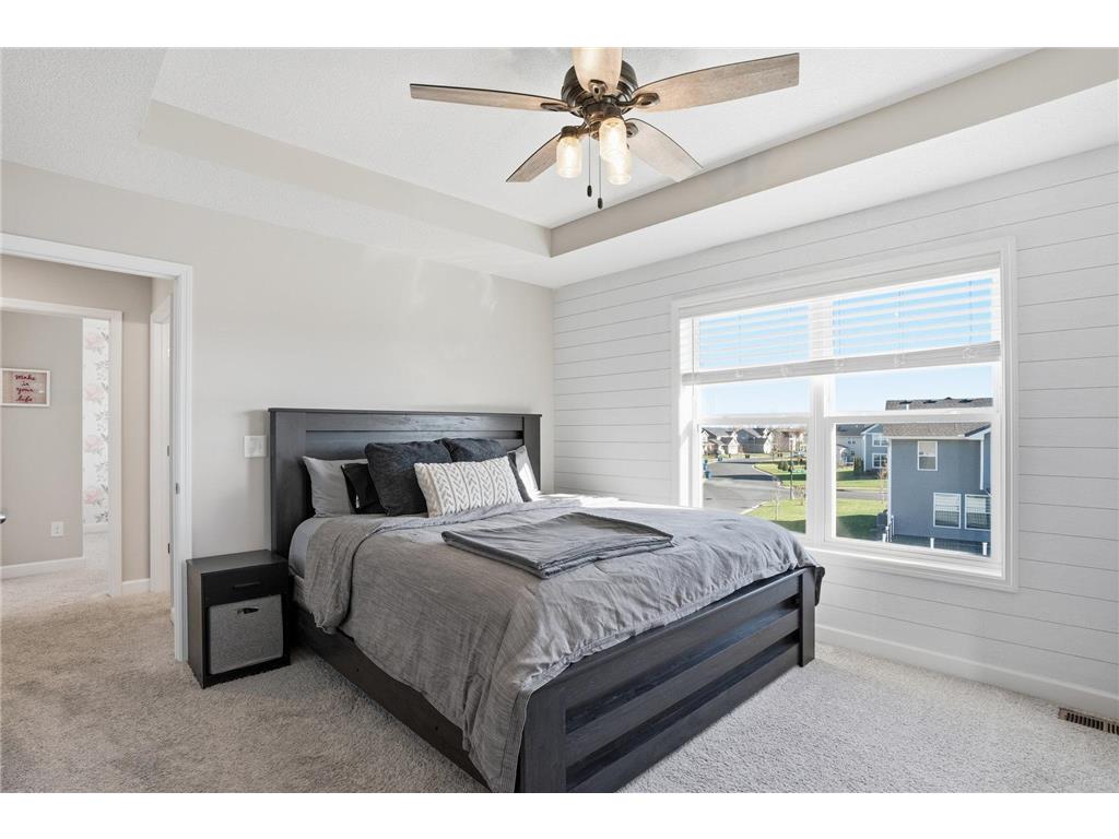 1955 Red Oak Path Shakopee MN 55379 6817796 image35