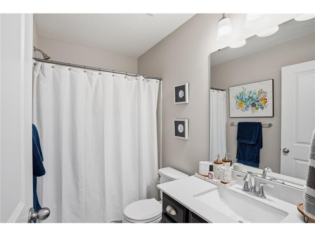 1955 Red Oak Path Shakopee MN 55379 6817796 image43