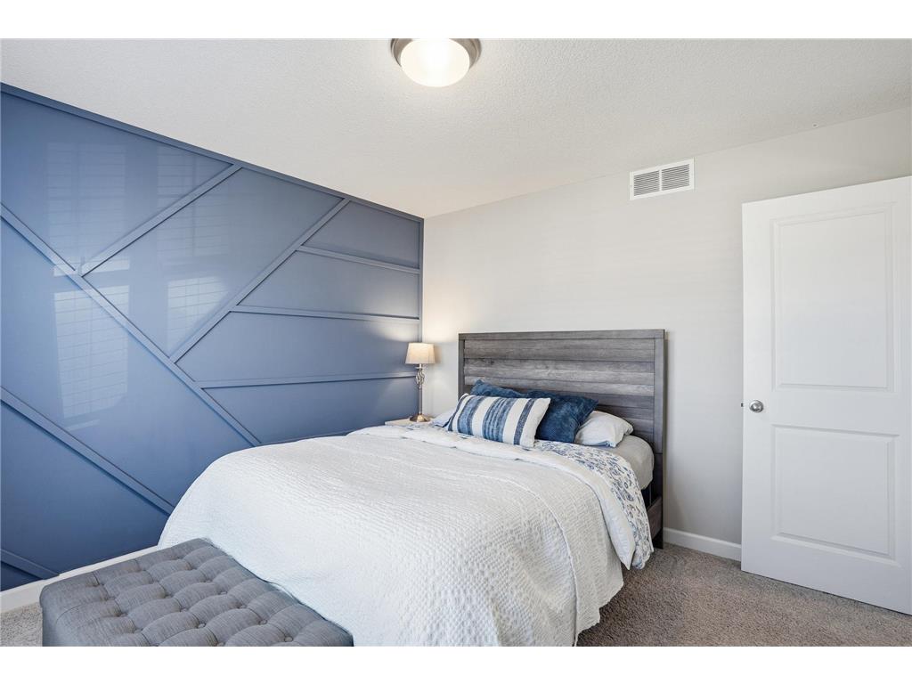 1955 Red Oak Path Shakopee MN 55379 6817796 image46