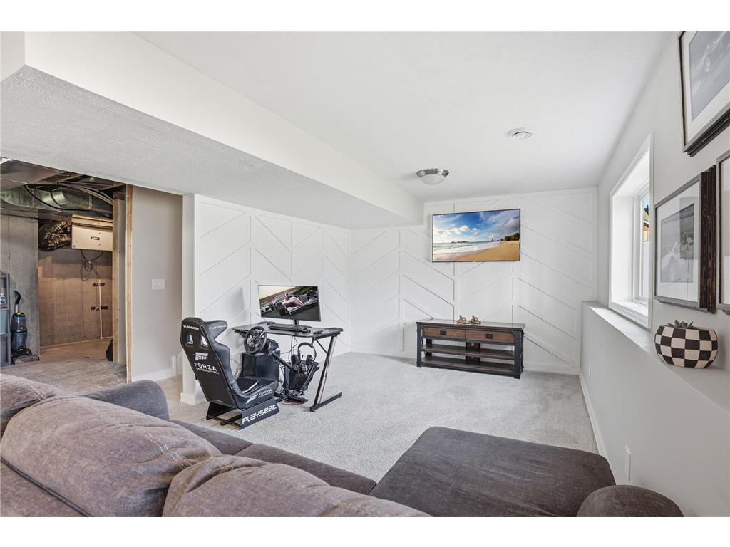 1955 Red Oak Path Shakopee MN 55379 6817796 image51