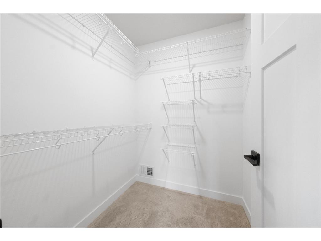 1955 Royal Boulevard N Lake Elmo MN 55042 6813692 image14