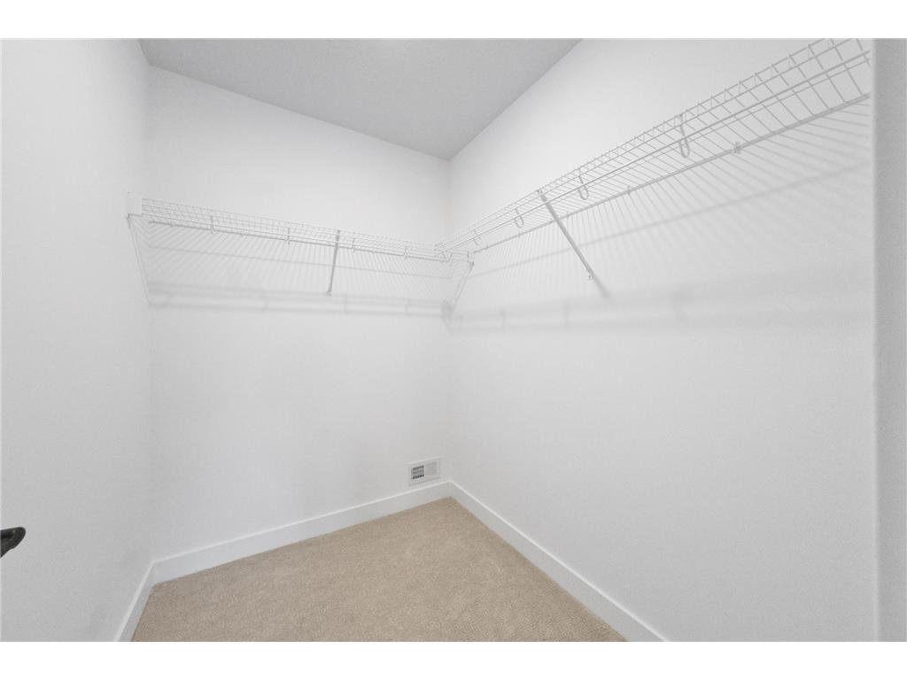 1955 Royal Boulevard N Lake Elmo MN 55042 6813692 image20