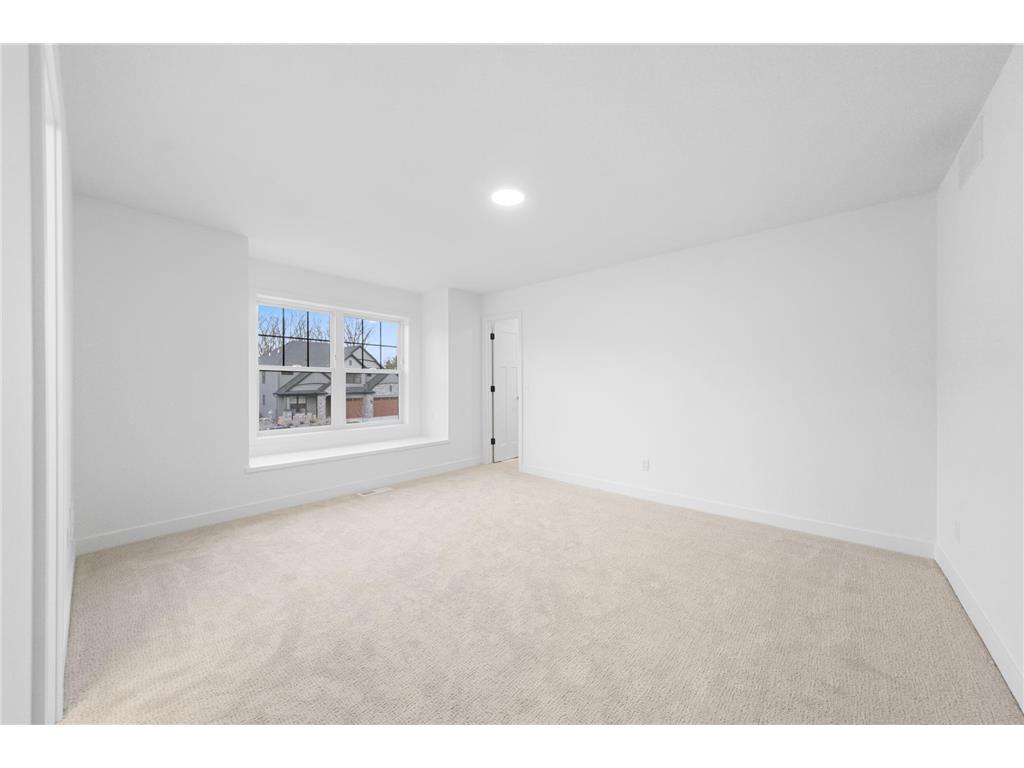 1955 Royal Boulevard N Lake Elmo MN 55042 6813692 image23