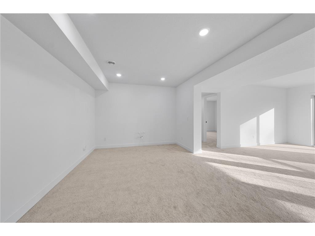 1955 Royal Boulevard N Lake Elmo MN 55042 6813692 image33