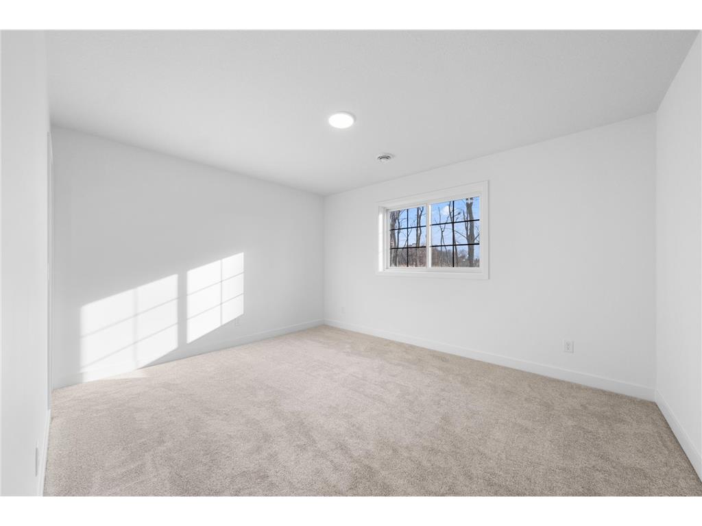 1955 Royal Boulevard N Lake Elmo MN 55042 6813692 image35