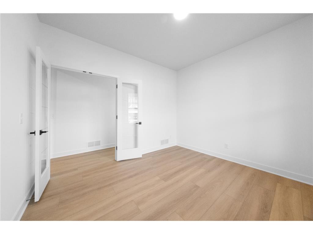 1955 Royal Boulevard N Lake Elmo MN 55042 6813692 image9