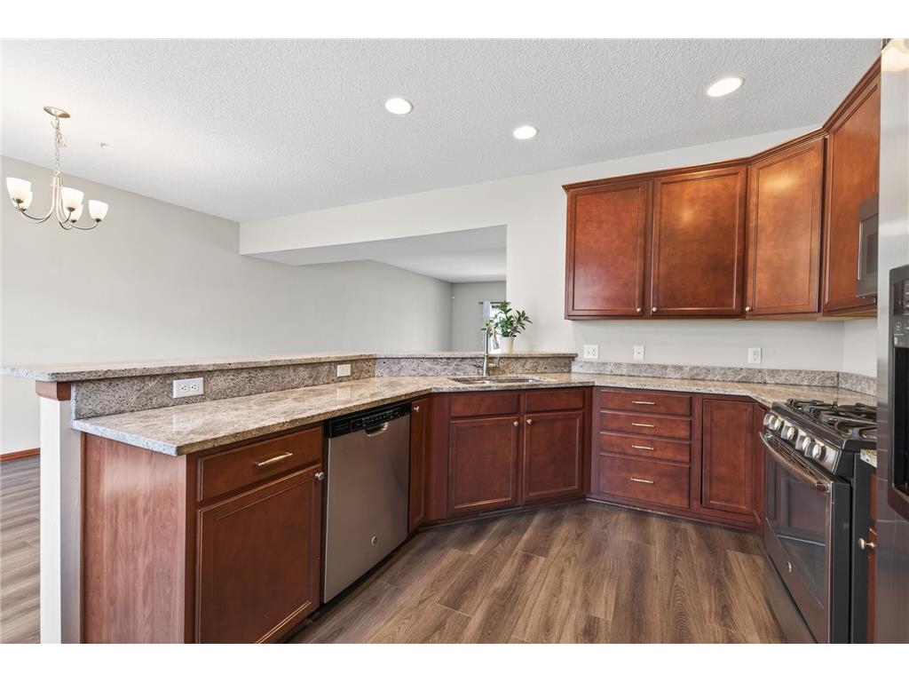 1957 Commonwealth Boulevard #4 Chanhassen MN 55317 7074577 image17