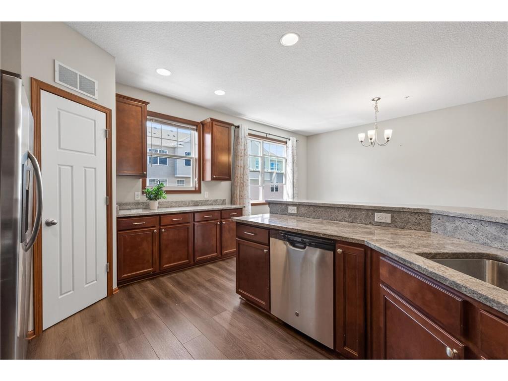 1957 Commonwealth Boulevard #4 Chanhassen MN 55317 7074577 image19