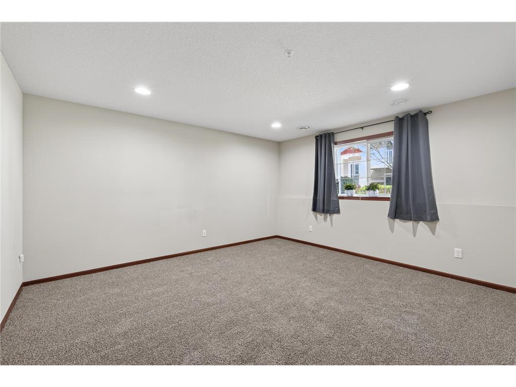 1957 Commonwealth Boulevard #4 Chanhassen MN 55317 7074577 image35
