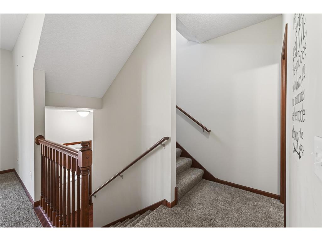 1957 Commonwealth Boulevard #4 Chanhassen MN 55317 7074577 image8