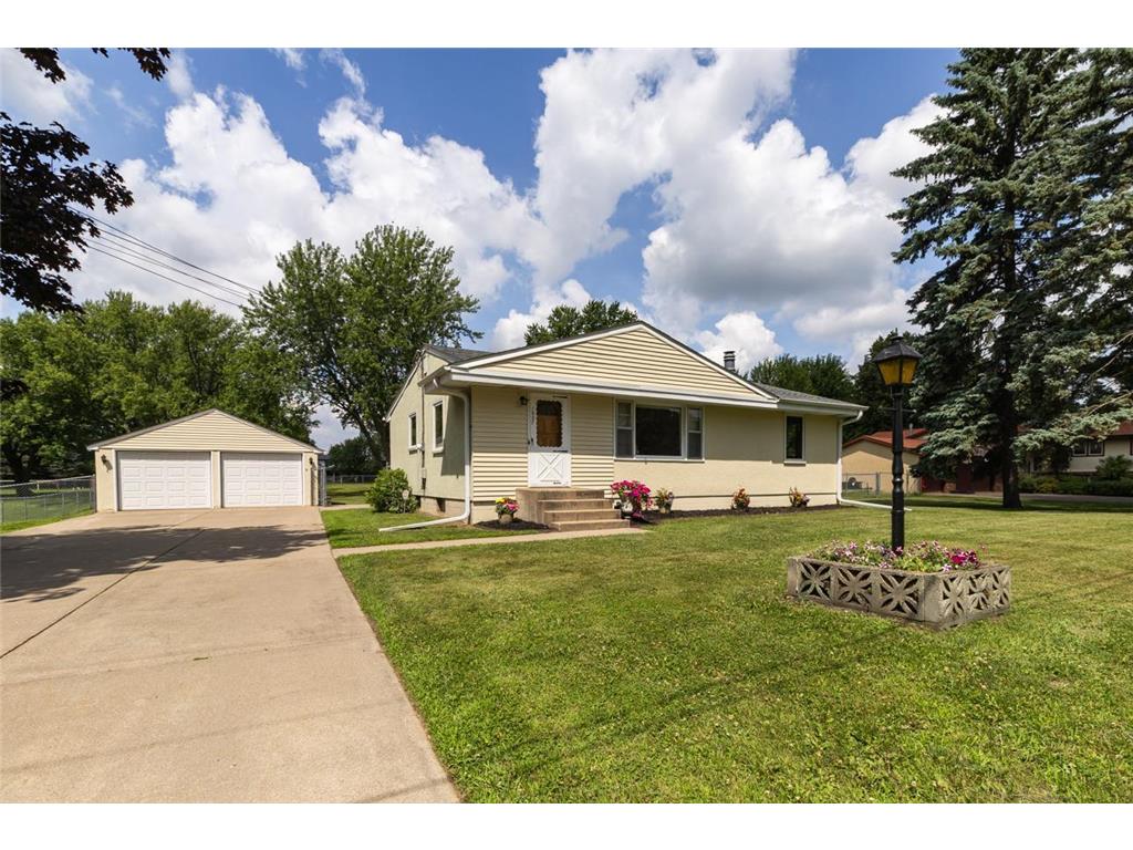 1957 Payne Avenue Maplewood MN 55117 7099357 image1