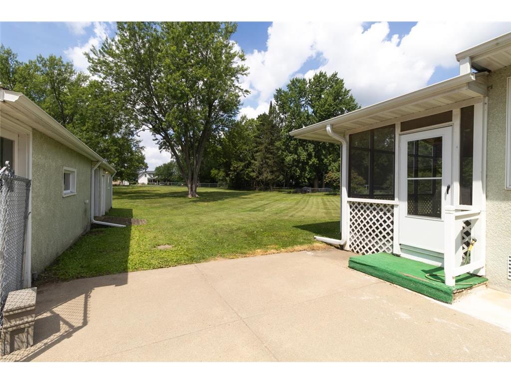 1957 Payne Avenue Maplewood MN 55117 7099357 image26