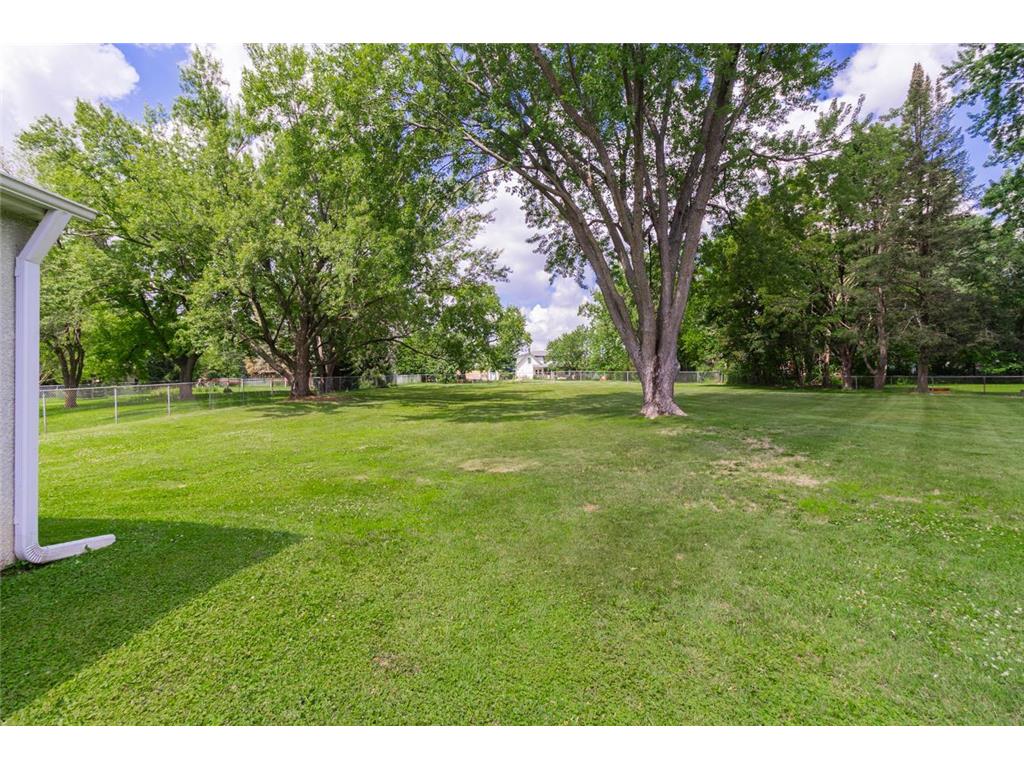 1957 Payne Avenue Maplewood MN 55117 7099357 image27