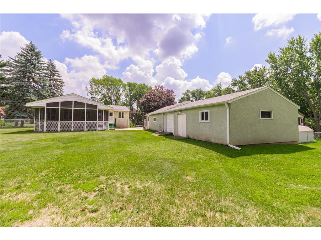 1957 Payne Avenue Maplewood MN 55117 7099357 image28