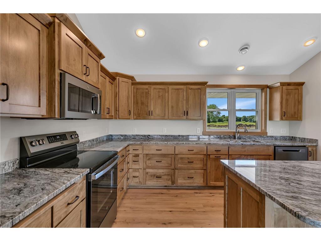 1958 68th Avenue N Saint Cloud MN 56303 6760097 image4