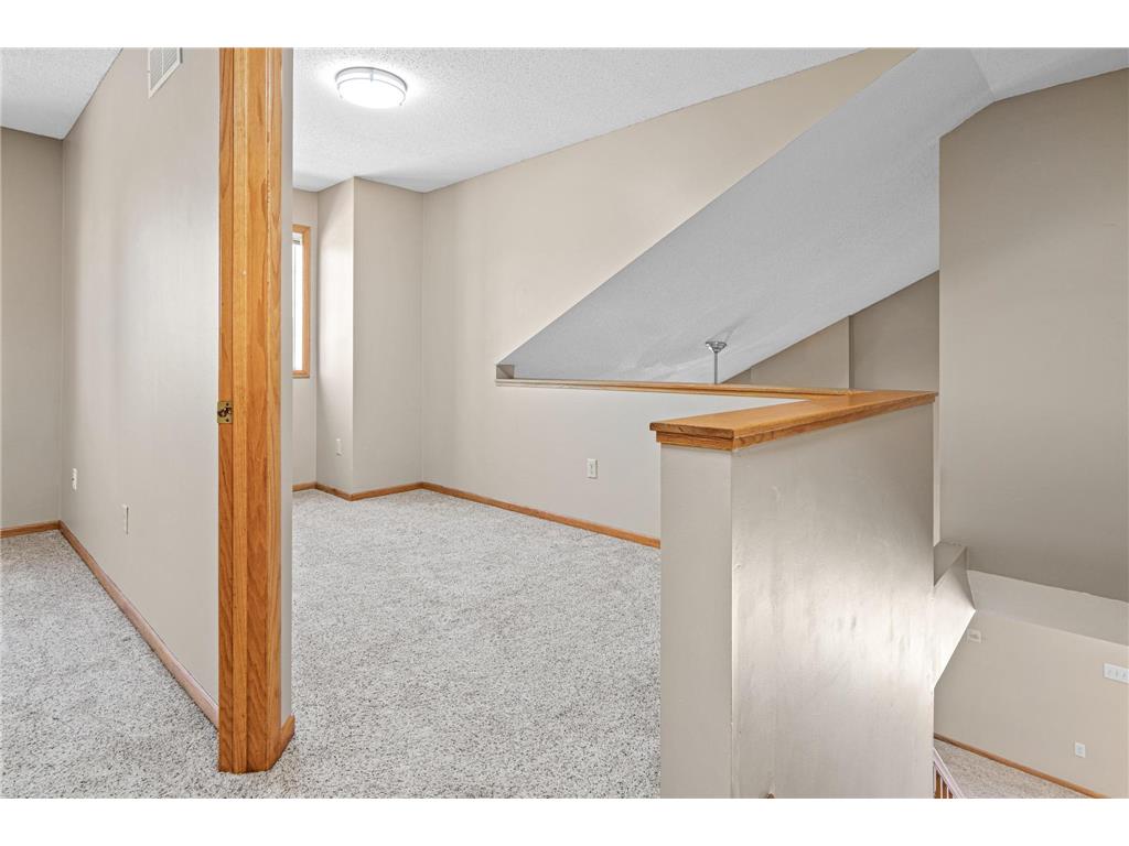 1958 Glenfield Court #25 Eagan MN 55122 7070428 image16