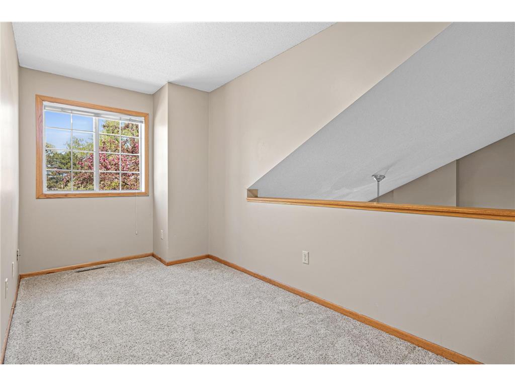 1958 Glenfield Court #25 Eagan MN 55122 7070428 image17